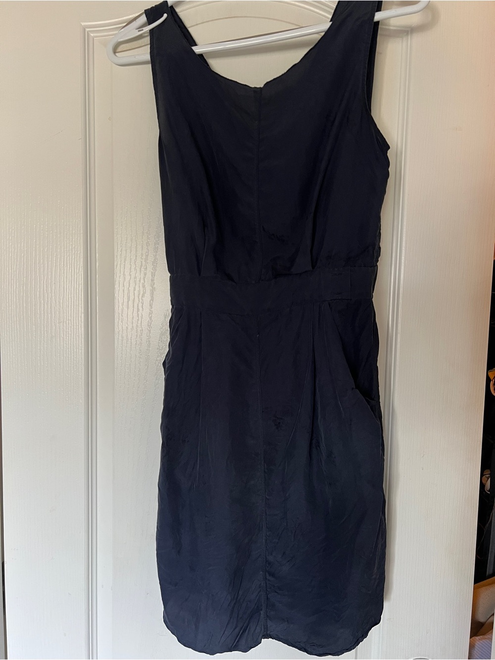 RW&CO 100% Silk Navy Dress | Sheath v-back | Size XS